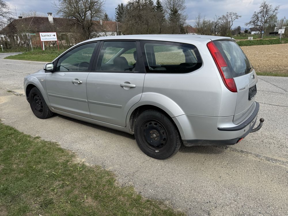 Dezmembrez Ford Focus 2 an 2007 motor 1.6 diesel