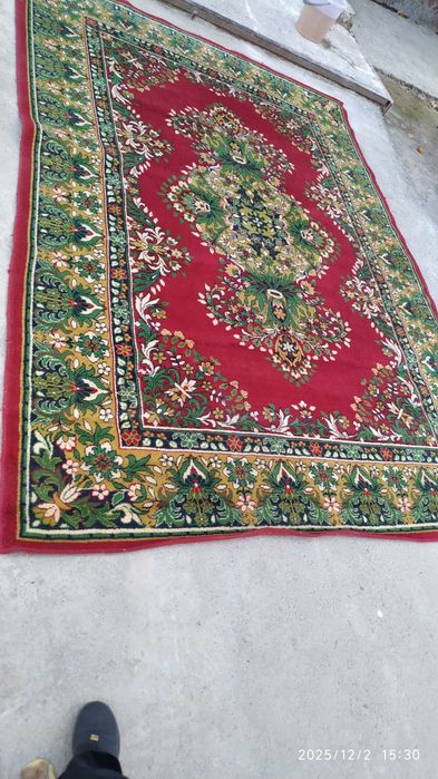 Продается ковер.