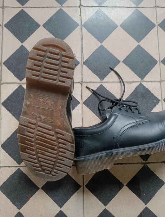Dr Martens piele