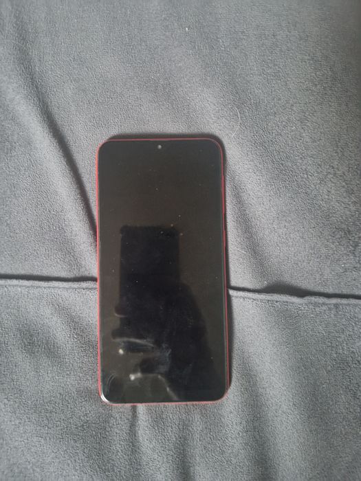 Самсунг а10      .