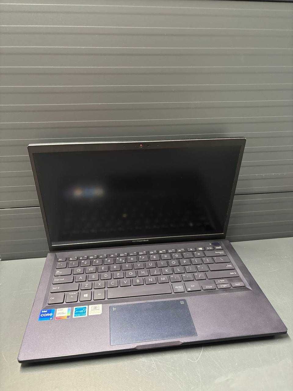 Laptop ultraportabil ASUS ExpertBook B1400C Cod 83024
