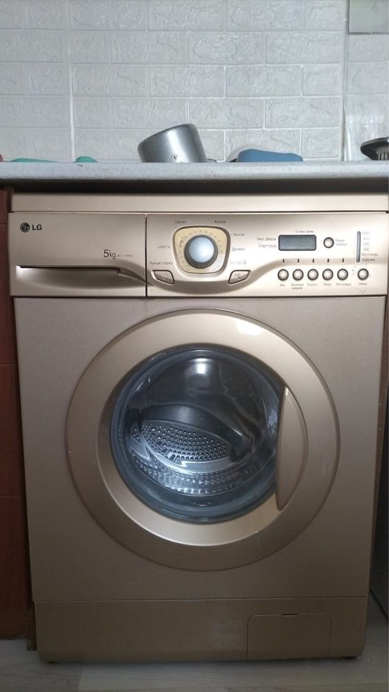 Продам стиралку на запчасти