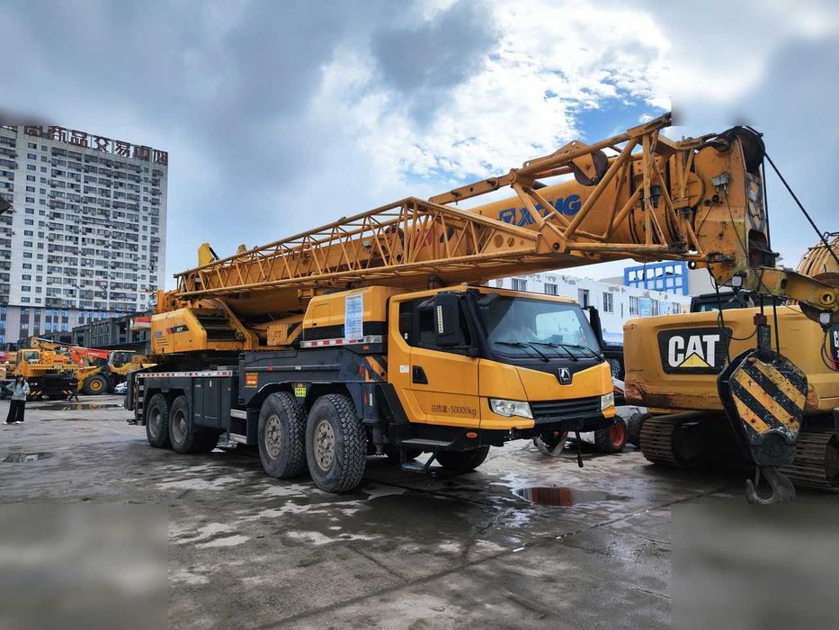 Автокран   XCMG QY80KH   80 тон.  без растамошки