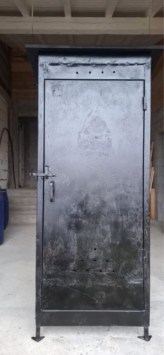 Vand afumatoare tabla