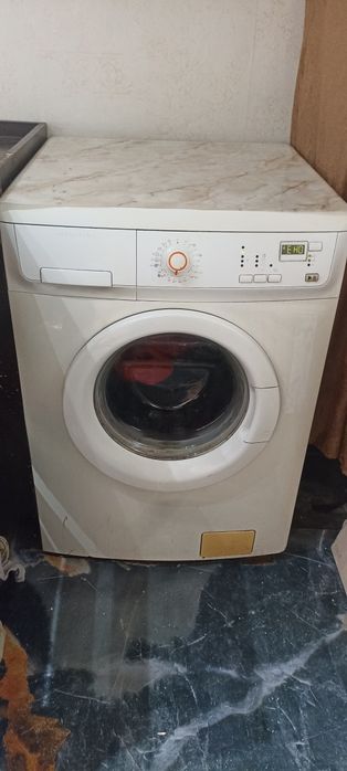 Продам стиральную машину