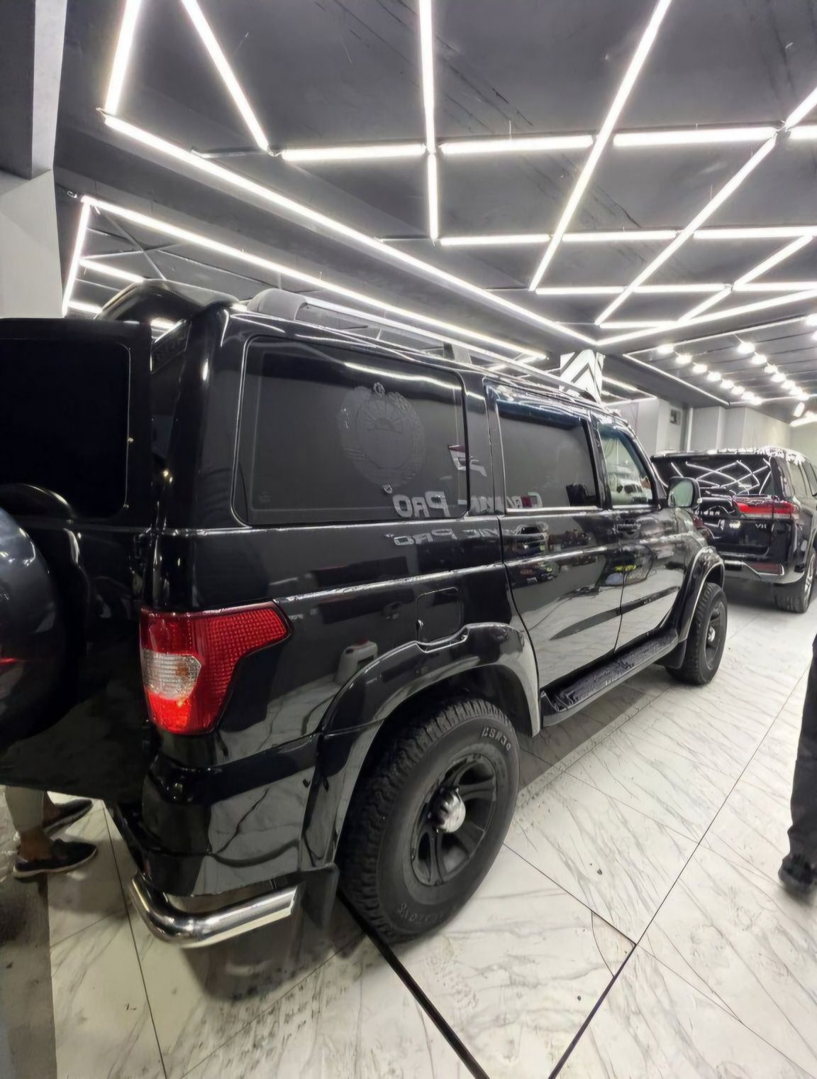 UAZ Patriot avtomobil srochna sotiladi