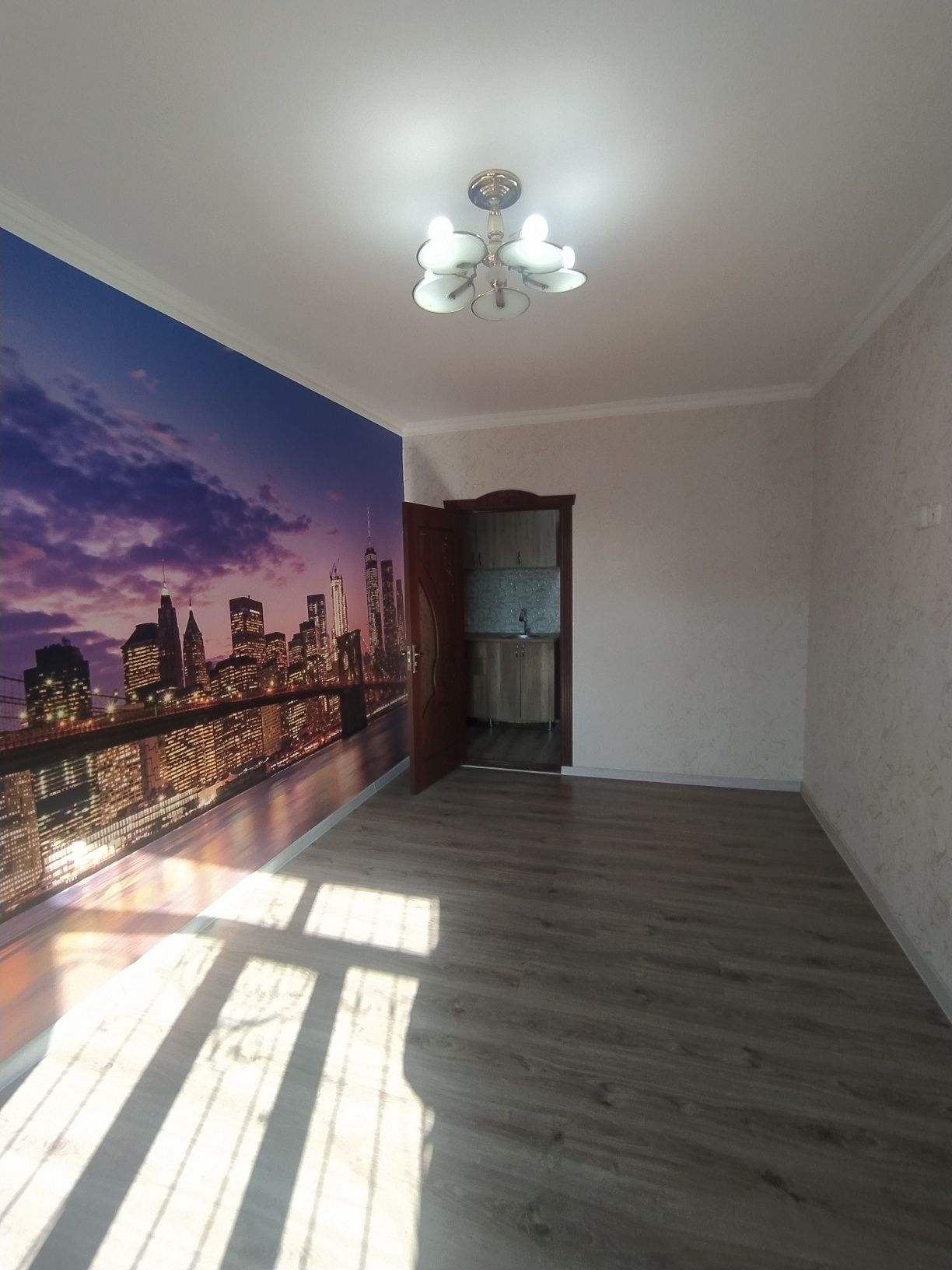 Срочно и недорого  продается 2 комнатная квартира в Согдиане