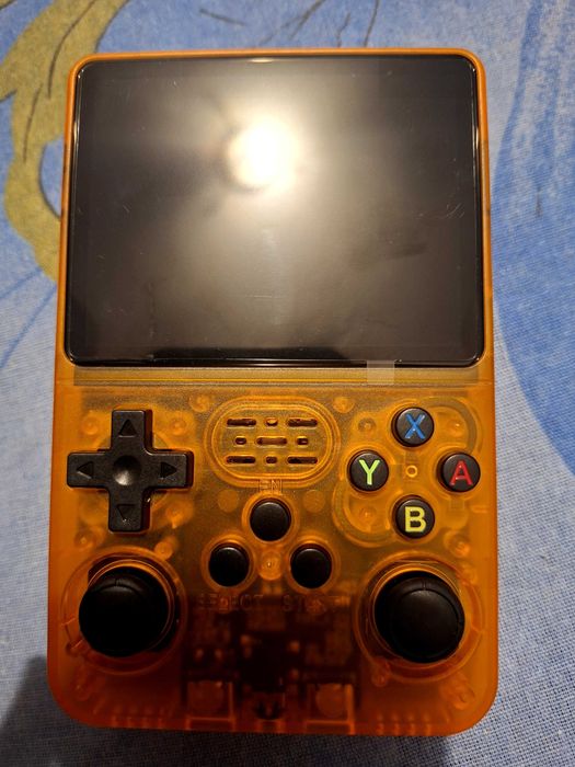 Consola jocuri R36s