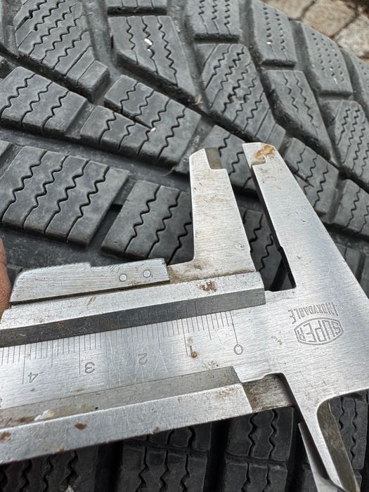 2 комплекта автомобилни гуми без джанти -Michelin и Hankook