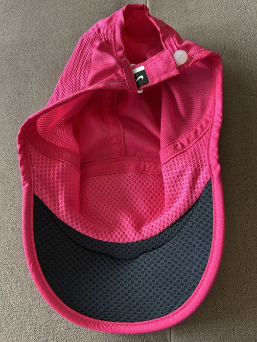 Шапка с козирка Nike