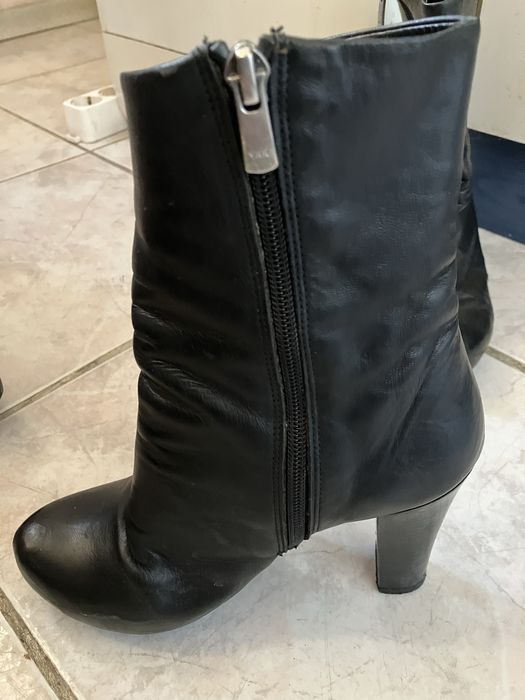 Дамски боти и ботуши