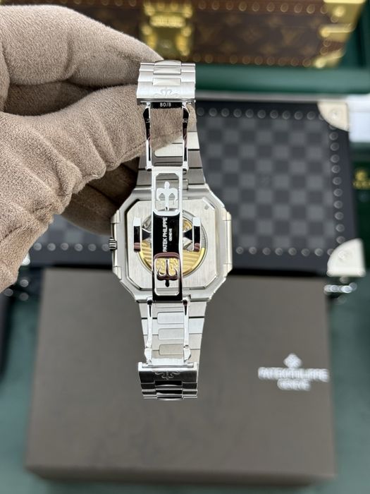 Patek Philippe Cubitus Mint Dial