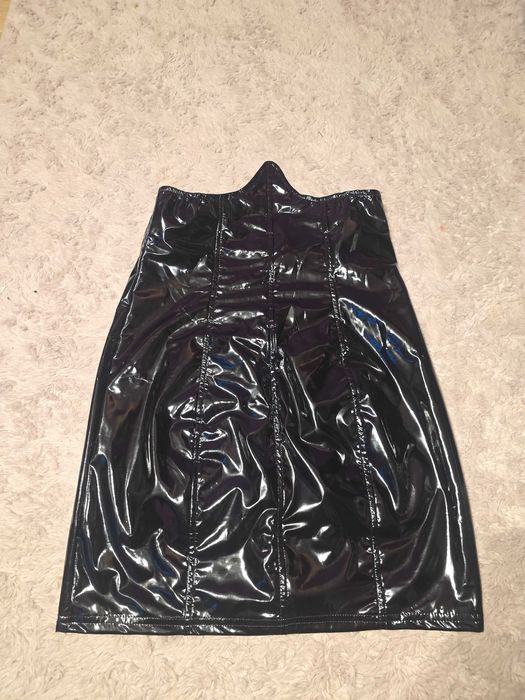 Лачена пола висока талия