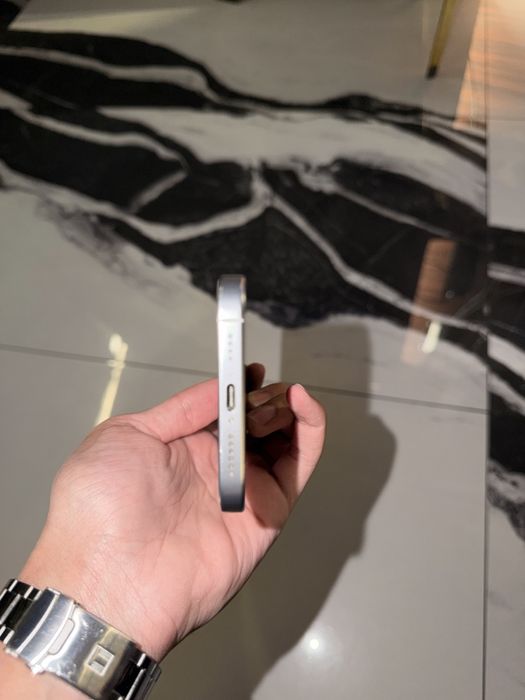 Iphone 16 pro max 256 gb e sim