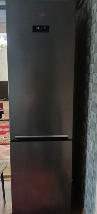 Продам холодильник Веко