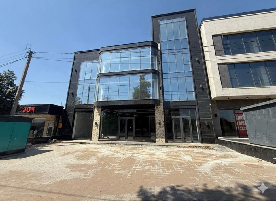 Сдается отдельно стоящее здание 1544м2 1 линия SH83