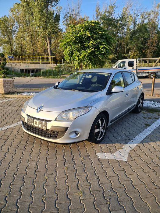 Renault Megane an 2009 diesel 1.5 cm impecabila km reali carte service
