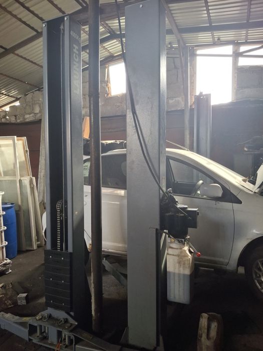 Продам подъёмник для сто  2 шт состояние как новые