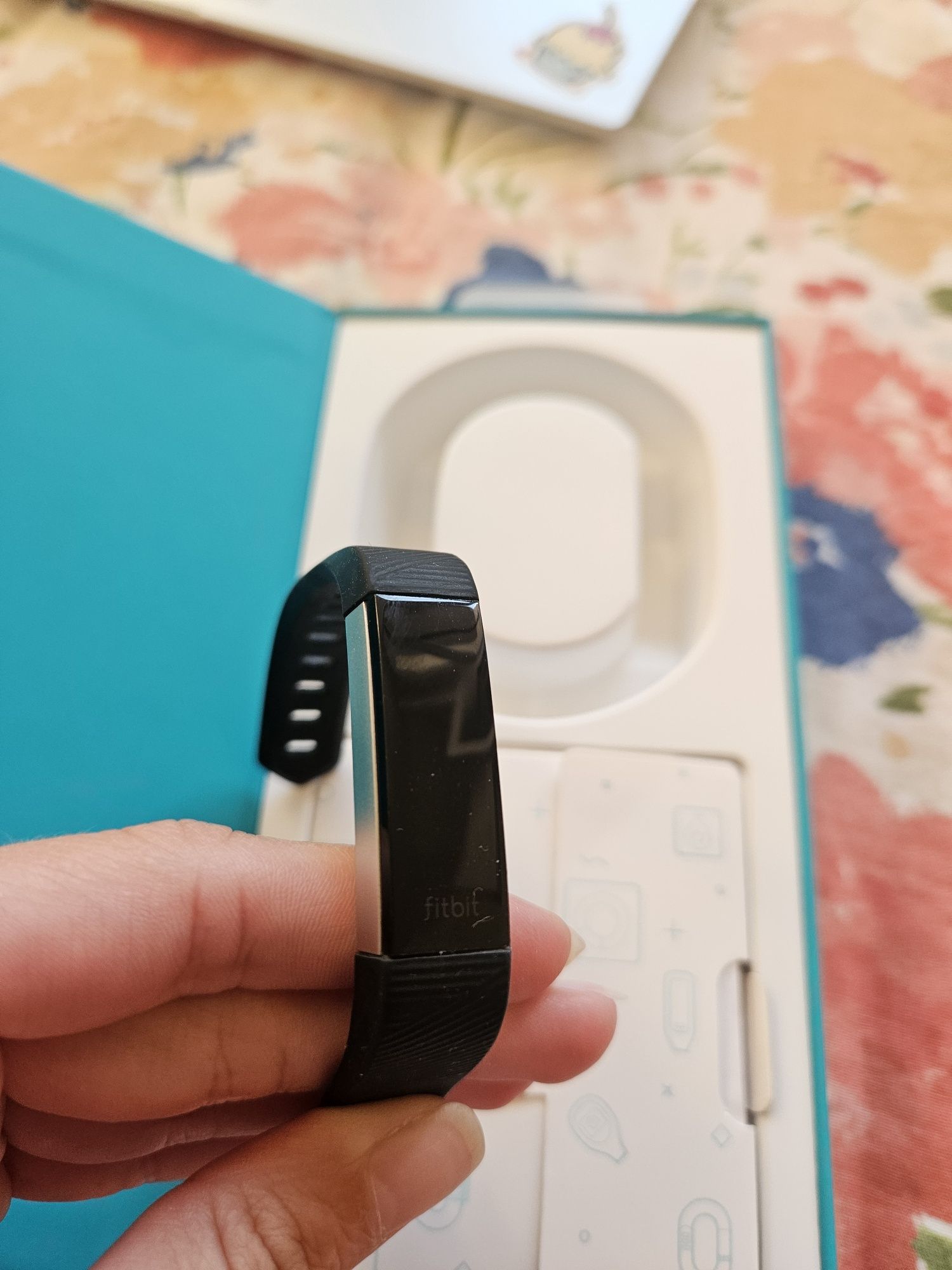 Fitbit alta hr фитнес гривна