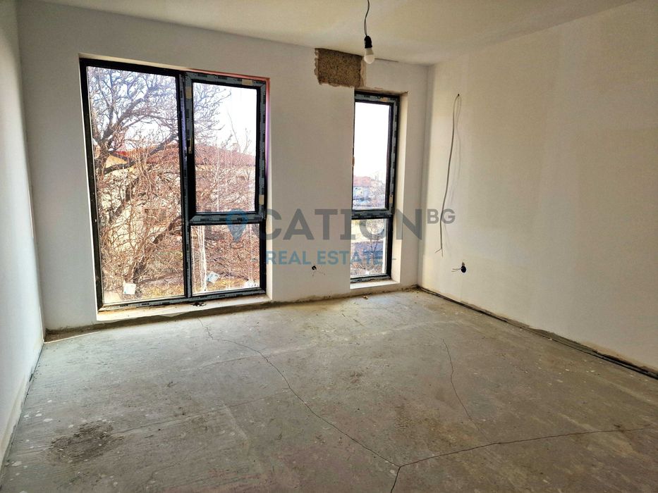 Продава се Тристаен апартамент в Варна, Център - 126 кв.м за 1548 €/кв.м - Снимка #4