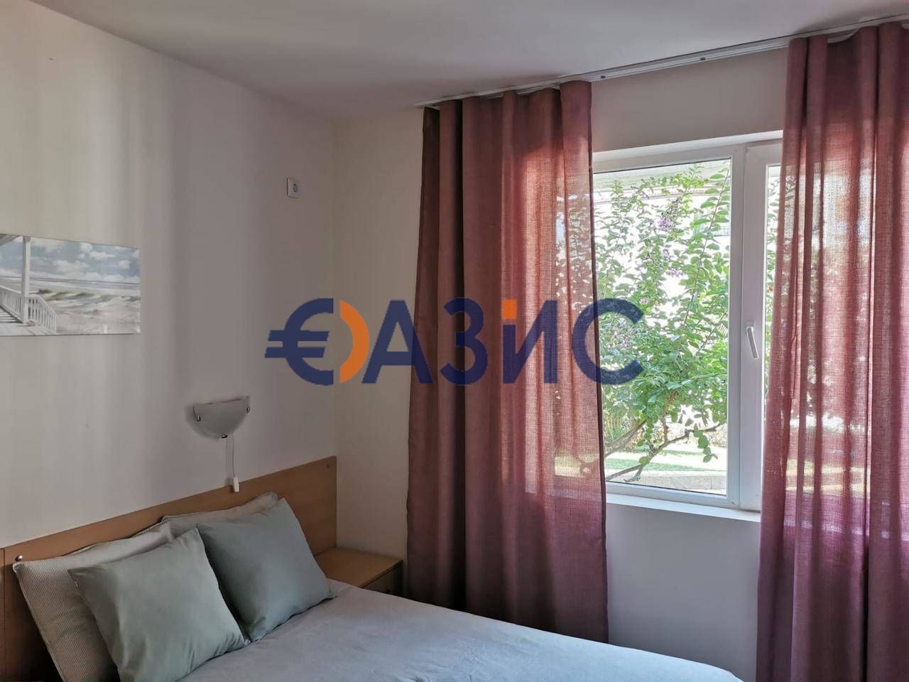Продава се Двустаен апартамент в к.к. Слънчев бряг - 54 кв.м за 1296 €/кв.м - Снимка #3