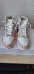 Air Jordan 1 Mid de dama.