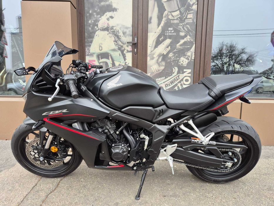 Honda CBR 650 R ABS  E-CLUTCH 2025 910 KM ~Garantie ~Rate fara dobanda
