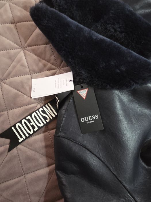 Кожено палто Guess
