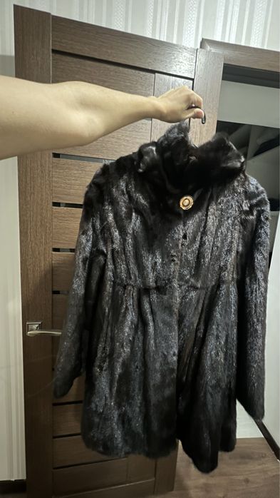 Продам норковую шубу