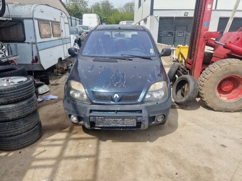 Dezmembrez Renault Megane Scenic RX4 2000 benzina 102KW an 2001