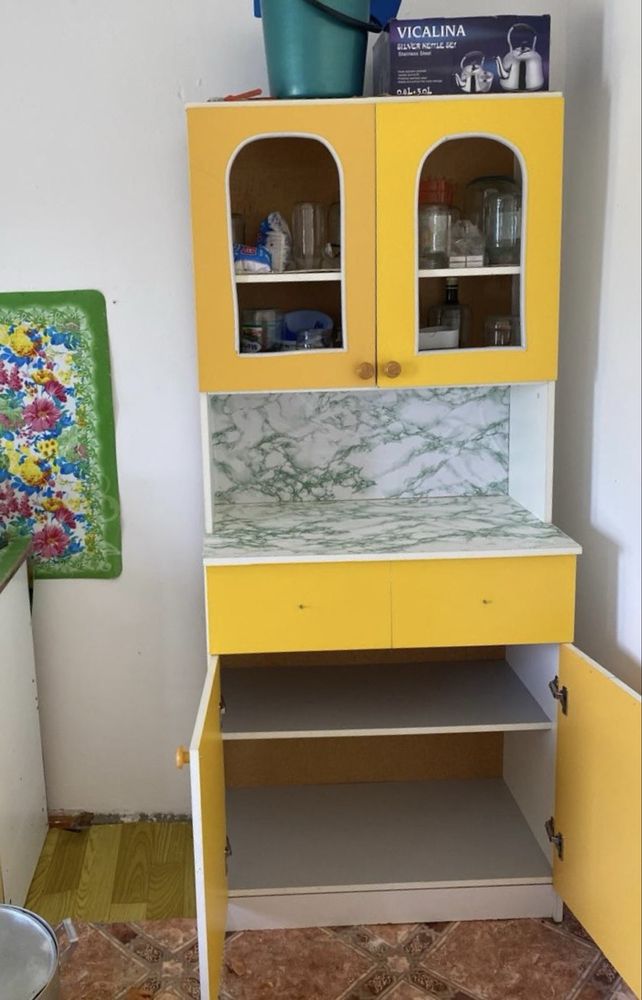 Кухонный шкаф продам