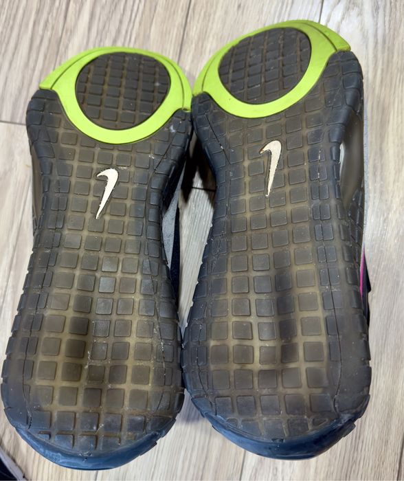 Nike auto adapt Max