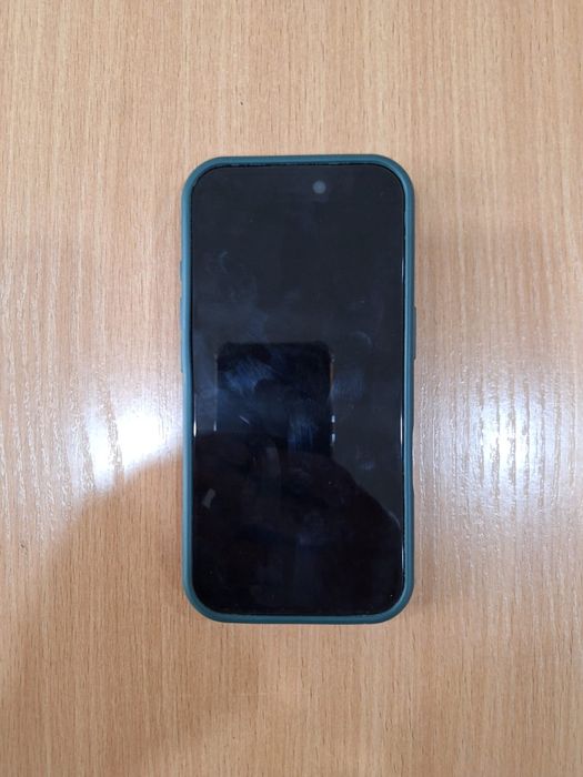 Продам Iphone 16 в отличном состоянии