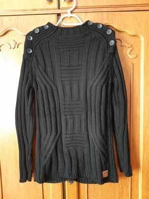 Pulovăr bărbătesc negru gros