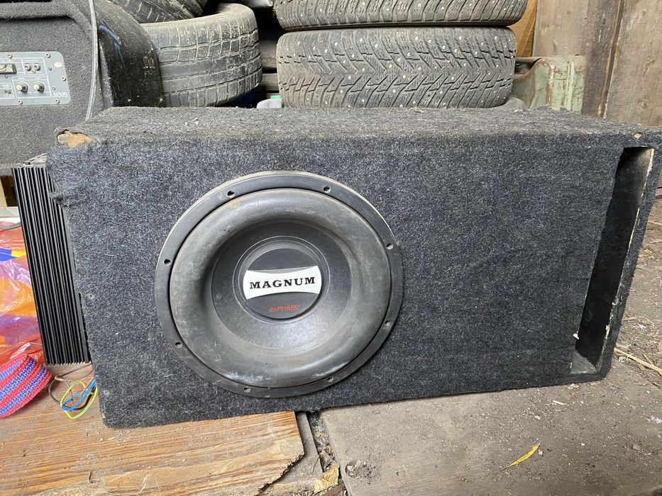 Продам сабвуфер.