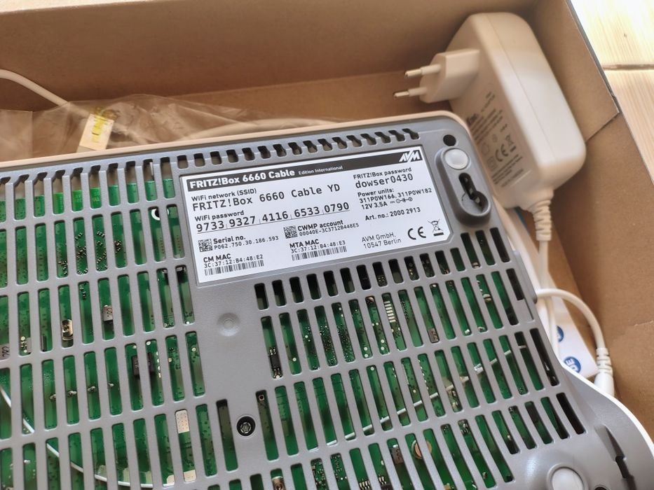 Router wifi 6 Fritz 6660 Fritz 7490