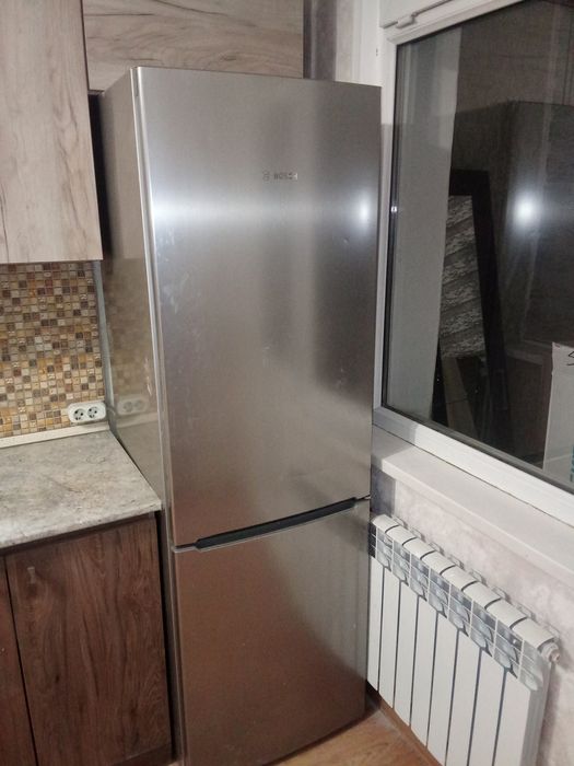 Холодильник BOSCH