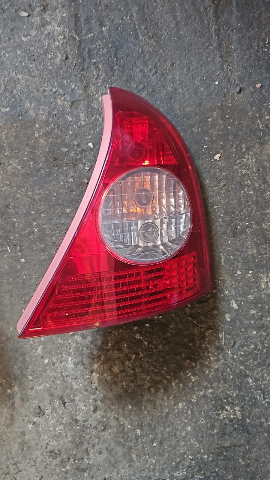 Lampa Stop Spate / Tripla Stanga dreapta  Renault CLIO 2 / SYMBOL 1 19