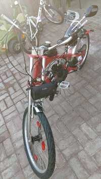 Bicicleta chopper cu motor