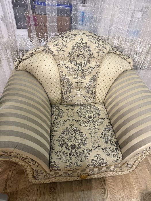 Комплект мягкой мебели