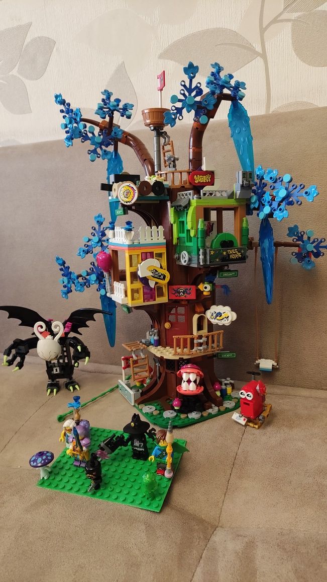 LEGO DREAMZzz Фантастична дървесна къща 71461