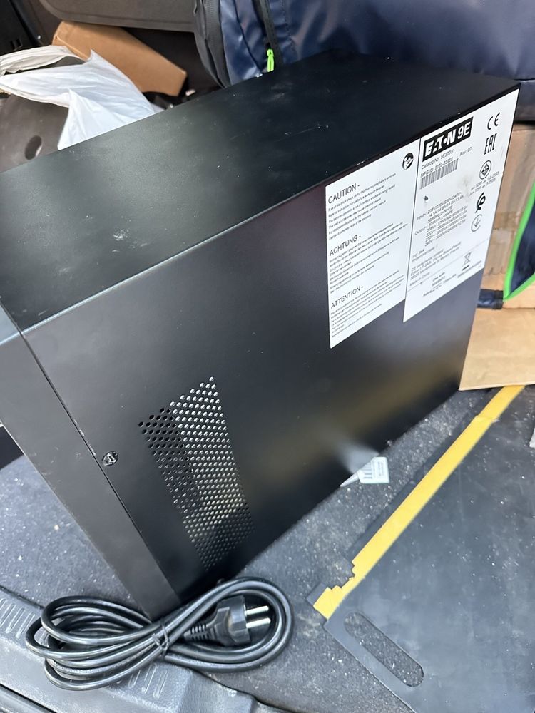 UPS Eaton 3000VA
