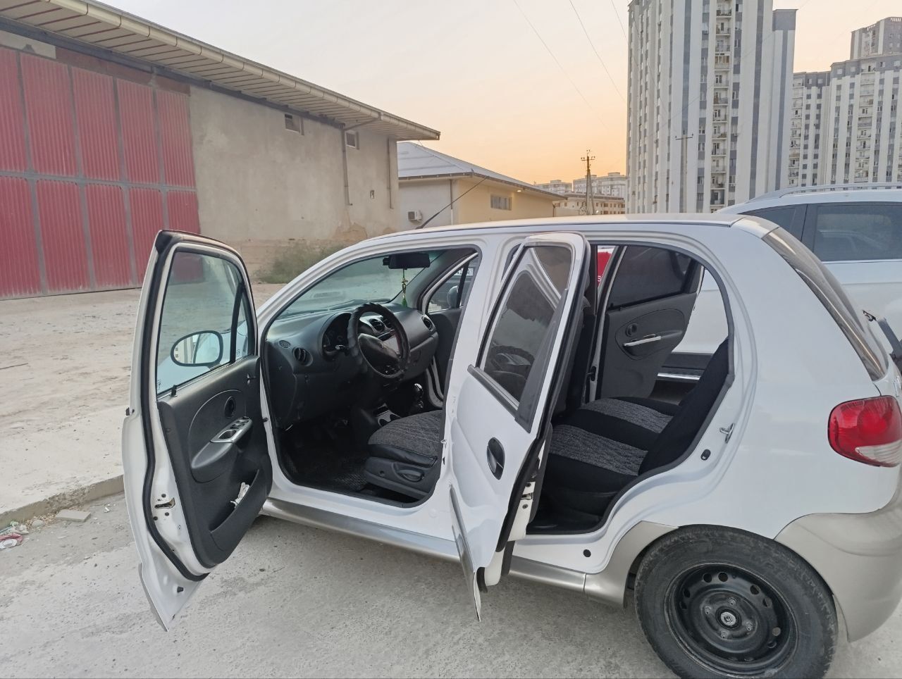 Продам срочно Матиз бест 2009 года Tezda Matiz best 2009 y sotaman