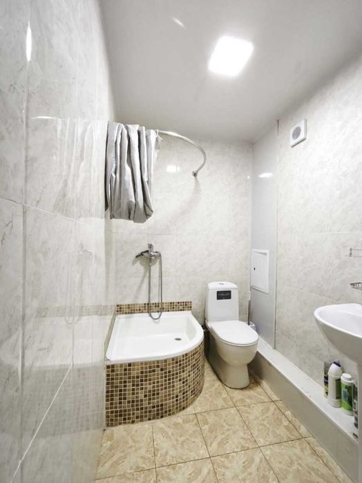 Yu  Продаётся коммерческое помещение 80м2 1этаж массив Ялангач