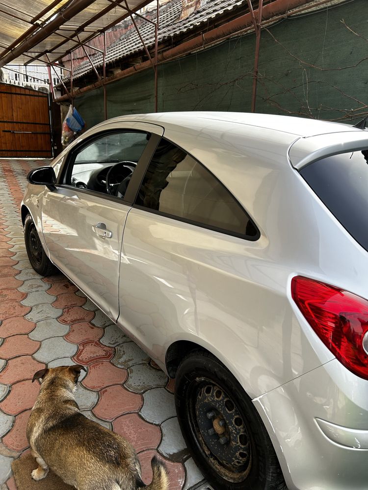 Opel Corsa 2013, 2 usi, benzina, 108 000 km