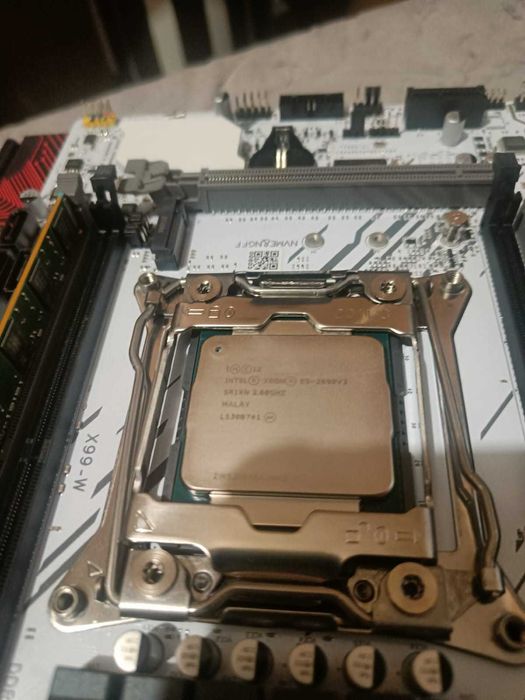 Kit PC Intel 12Core/24Threads 2.5-3.4Ghz 35Mb Cache, 16GB DDR4 NOU TOP