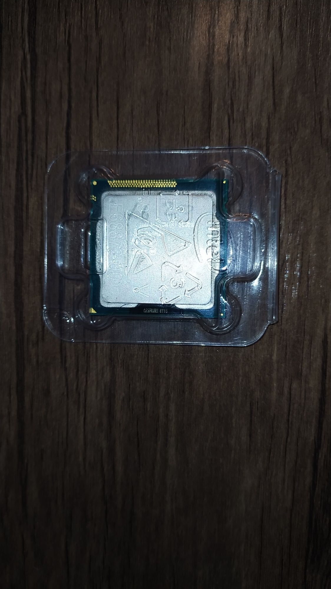 Продам Celeron G1620