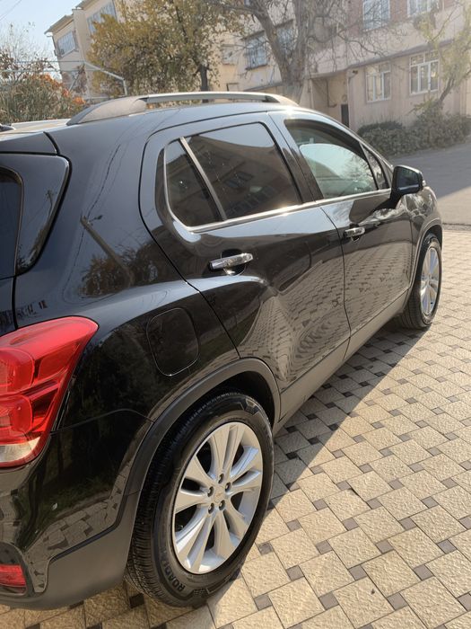 TRACKER 1 Срочна холати идеал