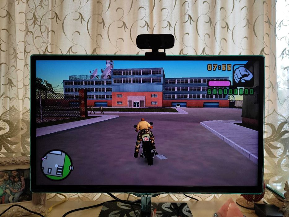 Consola Noua G11 PRO + 2 Controlere Schimbate, 64 GB plin cu jocuri!