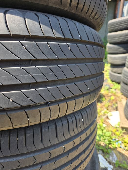 2бр. 215 60 16 Michelin летни.